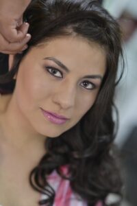 女性薄毛のスタイリングでボリュームアップする方法は？